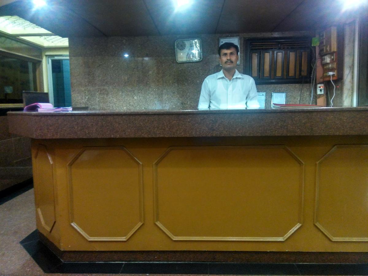 Hotel Subhash Midc Andheri Mumbai Exterior foto