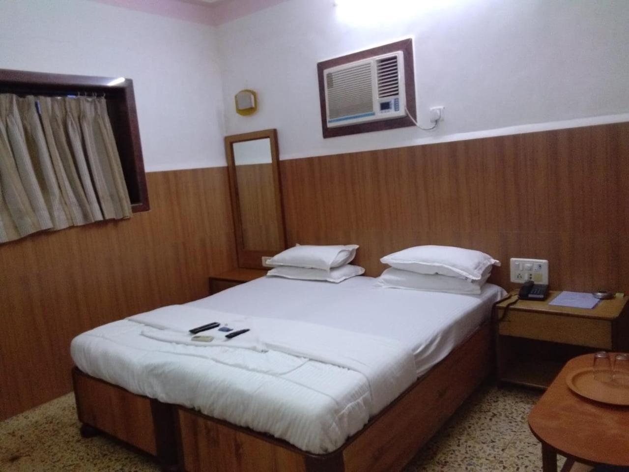 Hotel Subhash Midc Andheri Mumbai Exterior foto