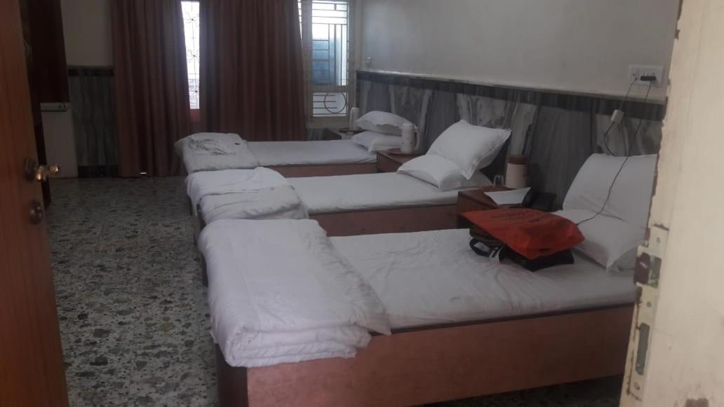 Hotel Subhash Midc Andheri Mumbai Exterior foto